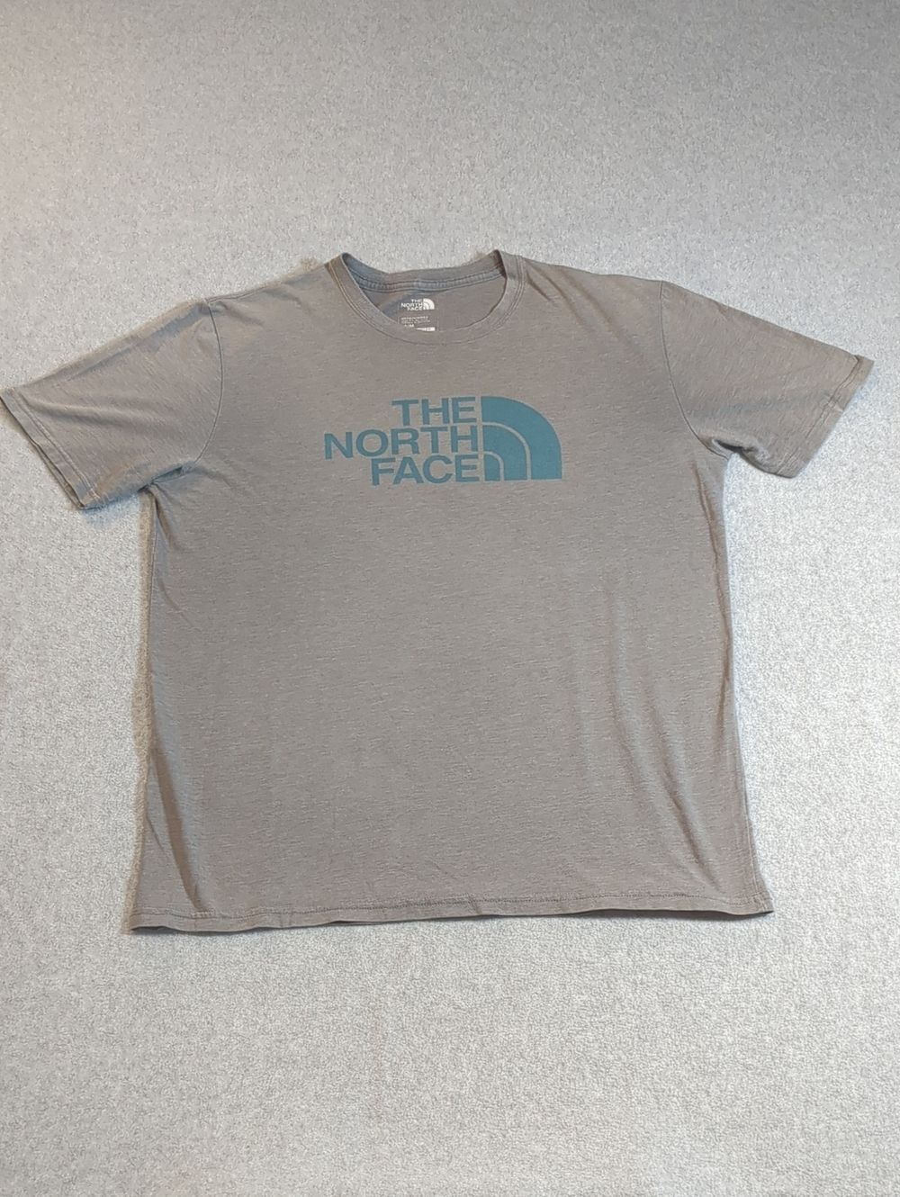 North Face Gray Graphic tee with Half Dome logo in Teal Blue Men's Size Medium
